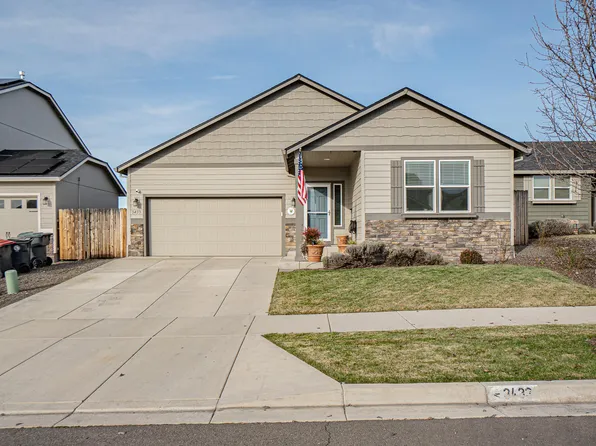 3433 Durst St, Medford, OR 97504