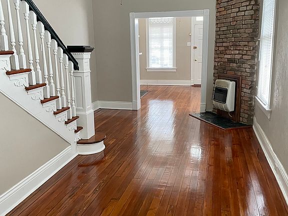 3rd image of 1129-31 Orange St