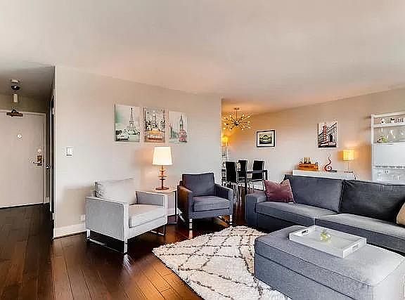 2nd image of 3440 N Lake Shore Dr APT 6E