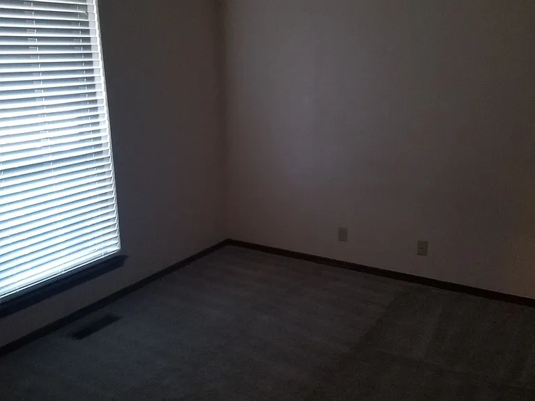 4016 Ripple Ave — Photo 9