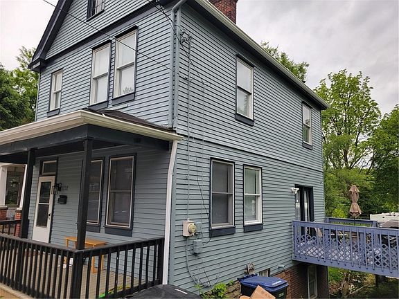 2nd image of 2735 Zephyr Ave