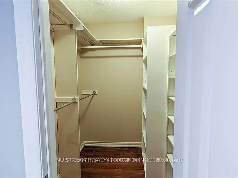 2031 Lumberman Ln — Photo 22