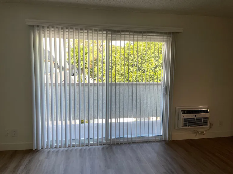 *Floor plans are digital renderings. All dimensions are approximate. Actual product and specifications may vary in dimension or detail. Not all features are available in every apartment.