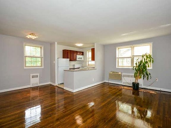 4th image of 21210 69th Ave #466