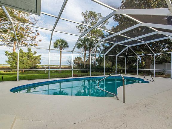 2nd image of 1024 Alcala Dr