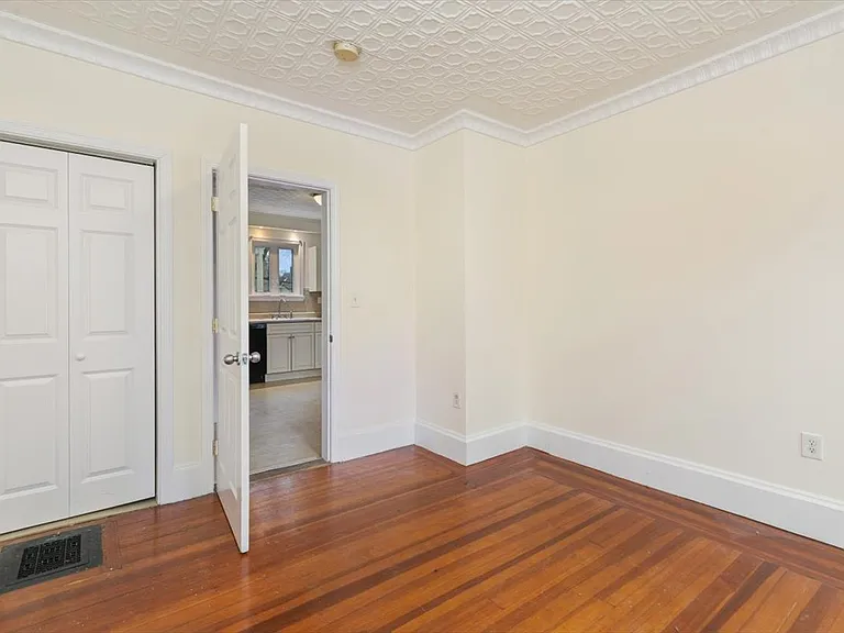 335 Salem St #2 — Photo 11