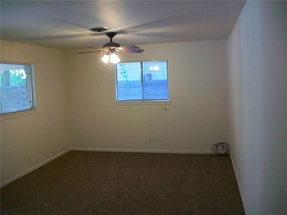 5th image of 2621 W 49th 1/2 St #B
