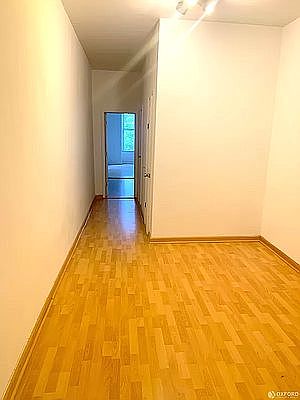 5th image of 434 W 47th St APT 1E