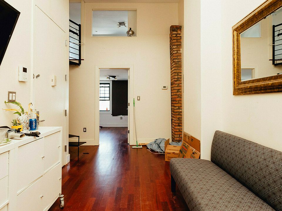 1st image of 184 Jefferson St #3F