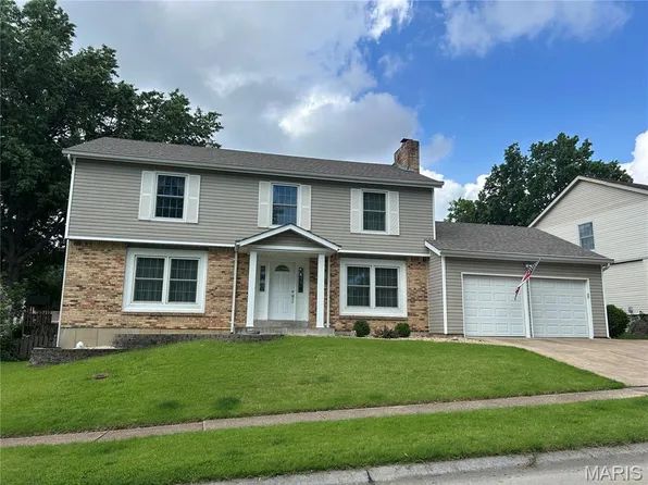 15580 Parasol Dr, Chesterfield, MO 63017