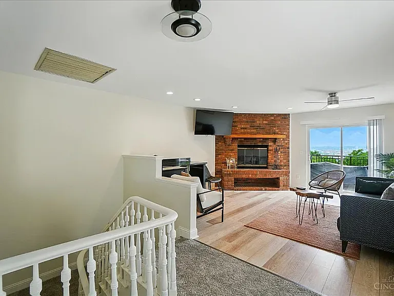 918 Mount Hope Ave — Photo 5