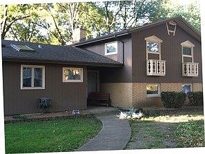 1st image of 131 E Woodworth Pl