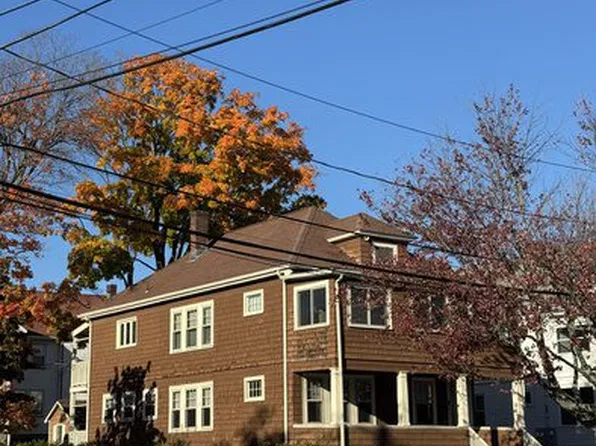 15 Maplewood St, Watertown, MA 02472