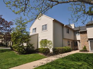 10 Chatham Ct, East Windsor, NJ 08520