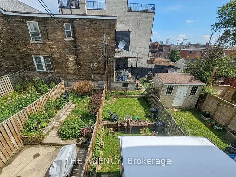 613 Delaware Ave N #UPPER — Photo 16