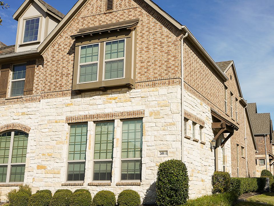 Outside of townhome