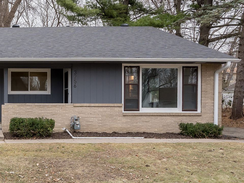 Front view of 3256 France Ave N