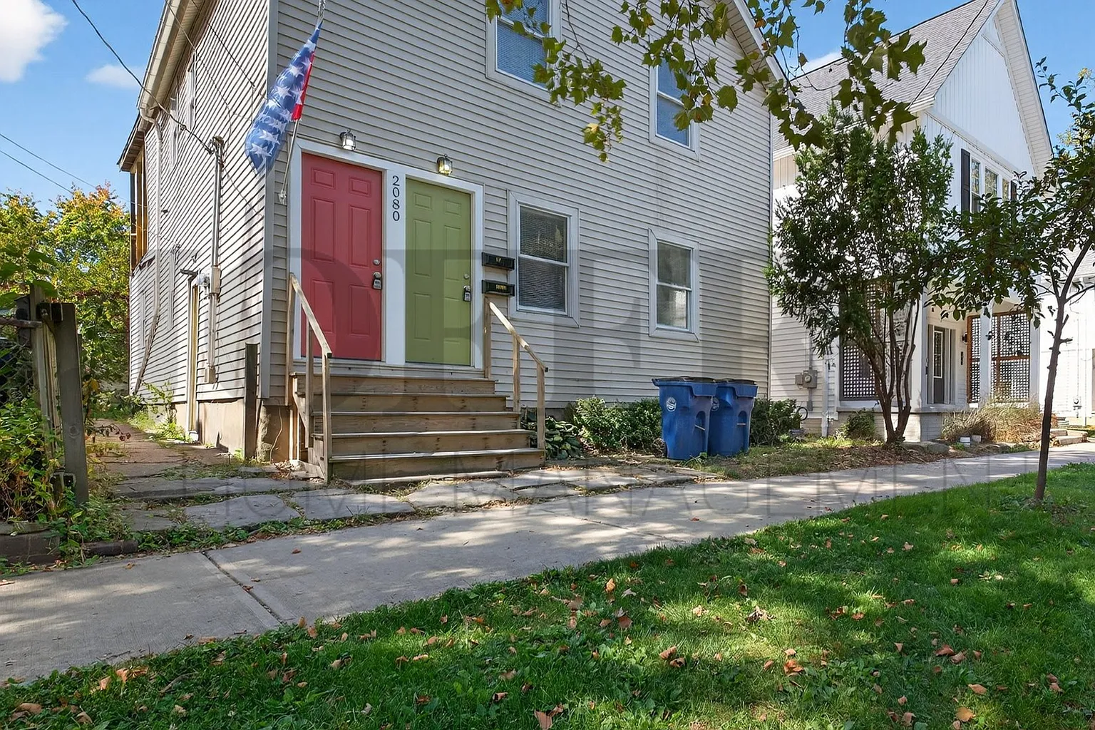 2080 W 33rd St Unit Up photo 1