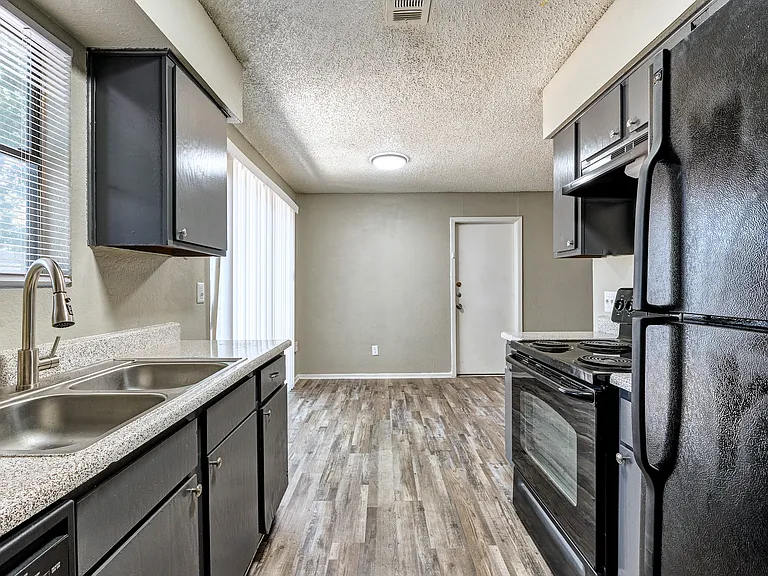 Cedar Ridge Townhomes — Photo 5