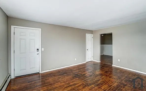 2502 Flanigan Ct #4 — Photo 8