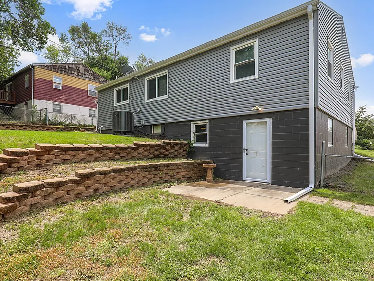 1218 Sunset Dr — Photo 47