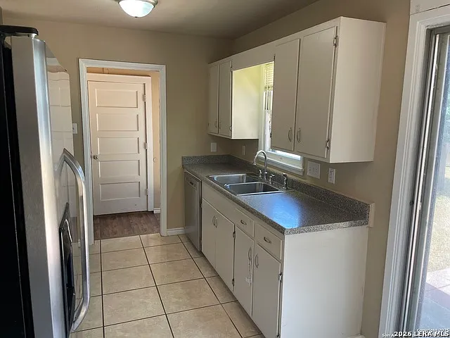 459 Kate Schenck Ave — Photo 10