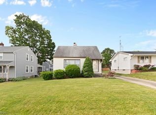 964 Lilly Rd, Alliance, OH 44601