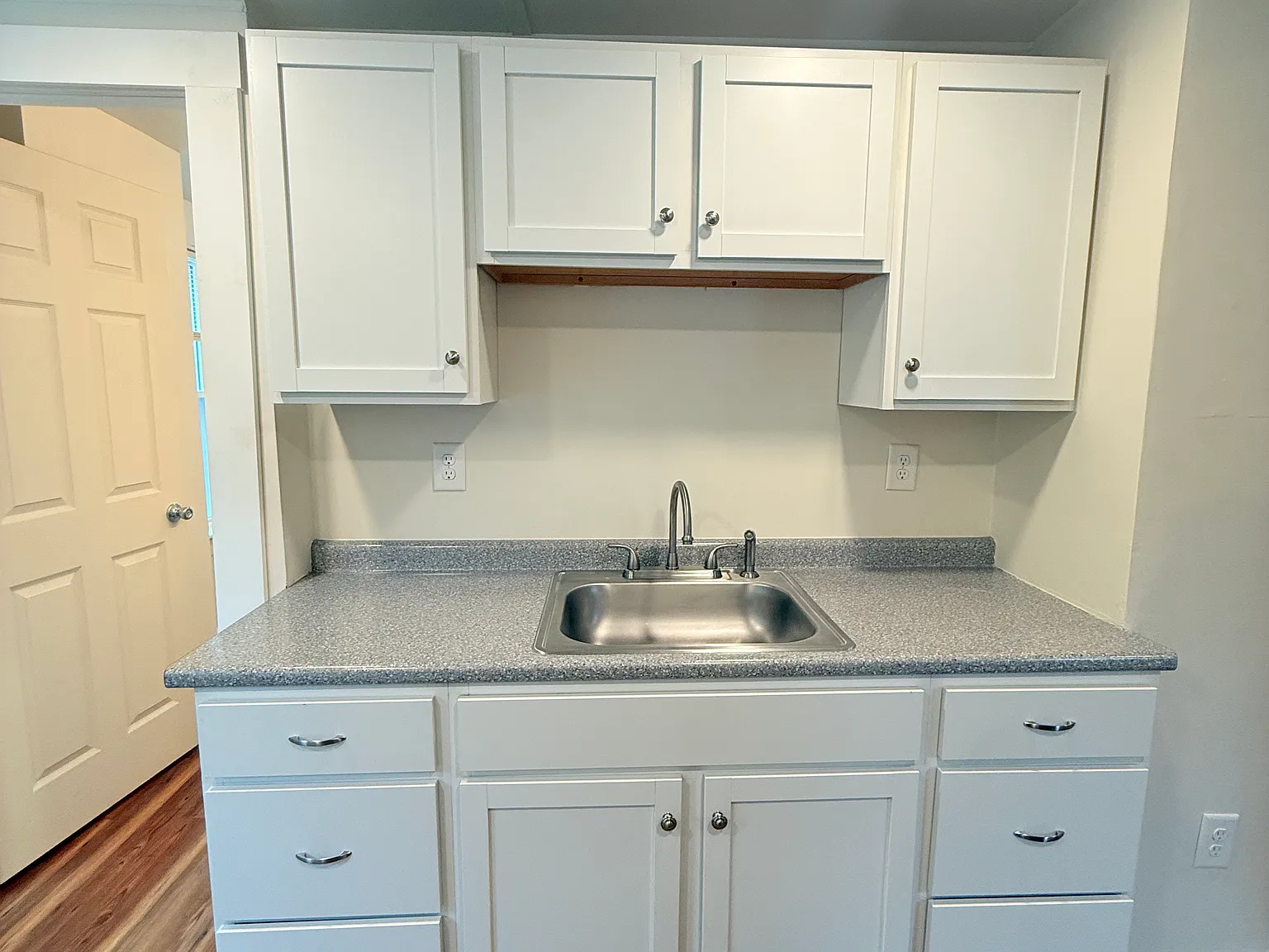 2 bed, 786 sqft, $2,000 — Photo 3