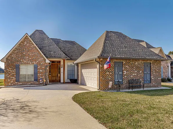 203 Lakeshore Dr, Oscar, LA 70762