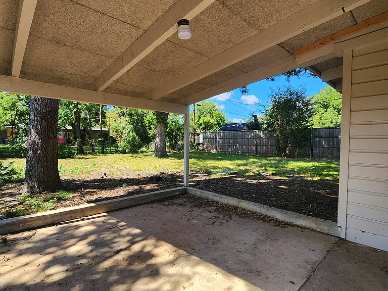 2651 Roger Williams Dr — Photo 14