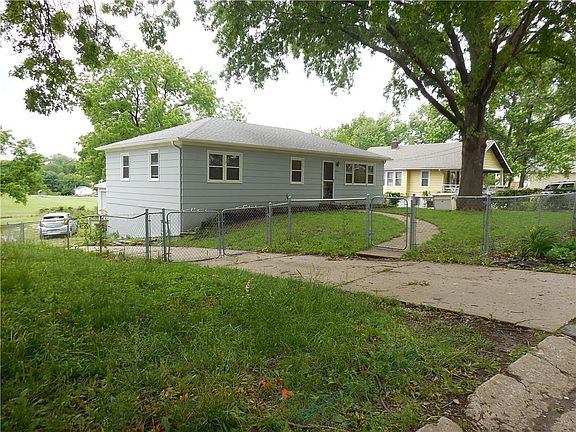 3rd image of 2612 N 43rd St