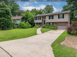 202 Gardenview Ln, Gardendale, AL 35071
