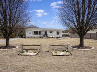 818 Fair St, Sweetwater, TN 37874