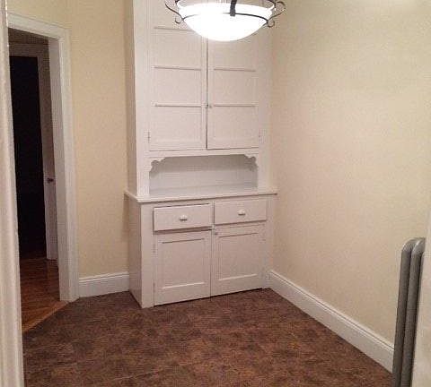 4th image of 331 E 238th St #2