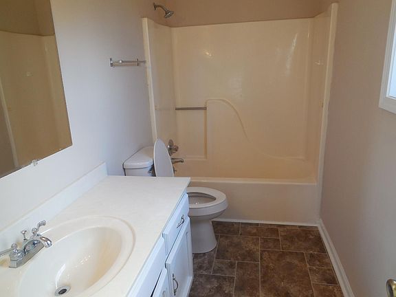 4th image of 1712 Winding Way