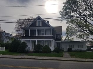 324 Riverside St, Lowell, MA 01854