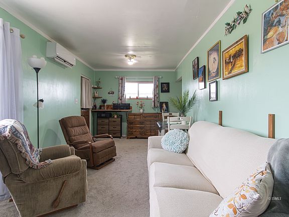 5th image of 814 & 812 E Coral Ave