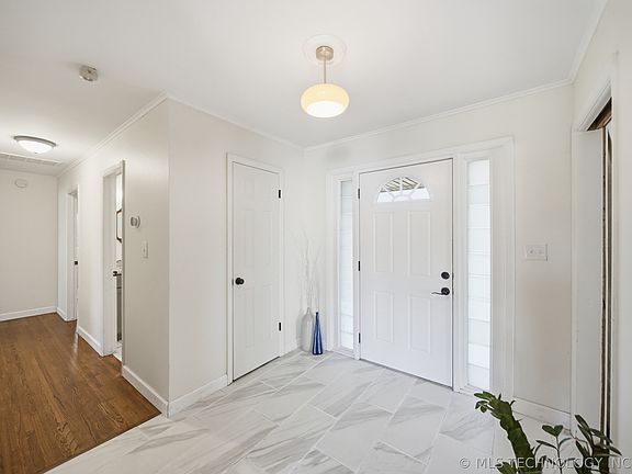 5th image of 5327 E 20th St