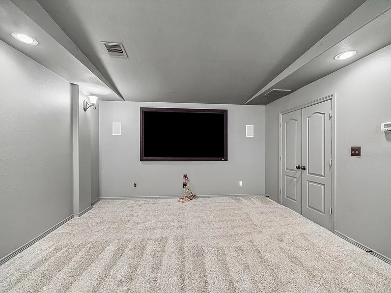 1735 Sylvia Springs Ln — Photo 42