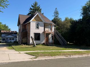 113 W Lyons St, Rio, WI 53960