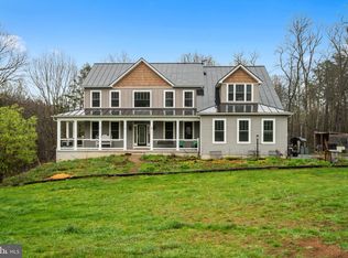 173 Puffball Rd, Hedgesville, WV 25427