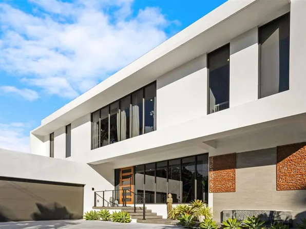 823 Ponce De Leon Drive, Fort Lauderdale, FL 33316