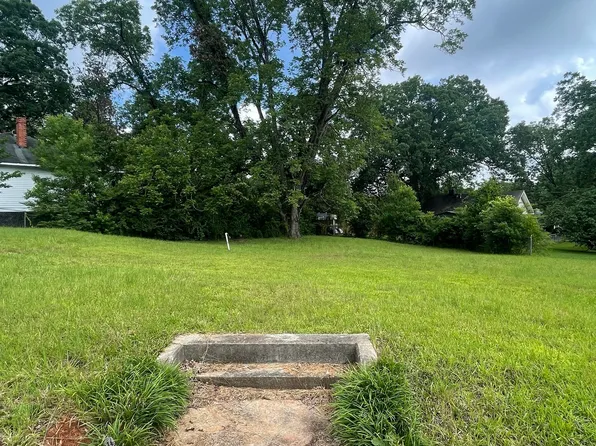 122 East Ave, Thomaston, GA 30286