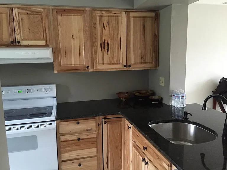 348 Scott Ln — Photo 7
