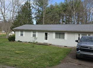 4850 Parchment Valley Rd, Evans, WV 25241