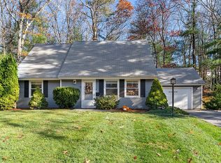 12 Ruthellen Rd, Chelmsford, MA 01824