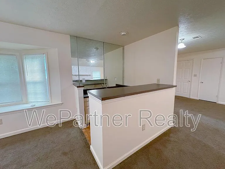 7416 Dartmouth Ct — Photo 4