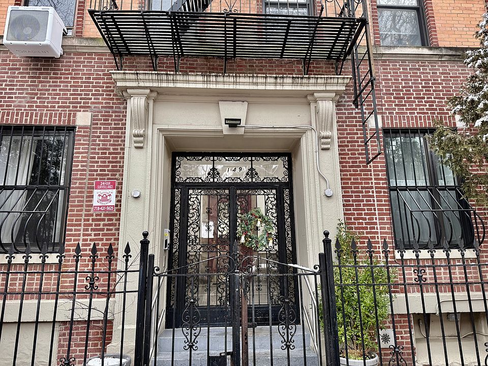 1st image of 149 Sterling St APT 4D