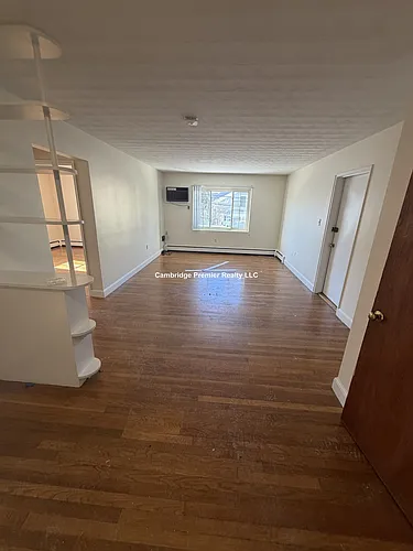 11 Allen St #8 Photo 1