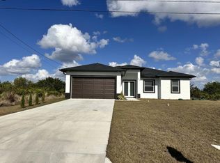 325 Paulcrest Ave, Lehigh Acres, FL 33974